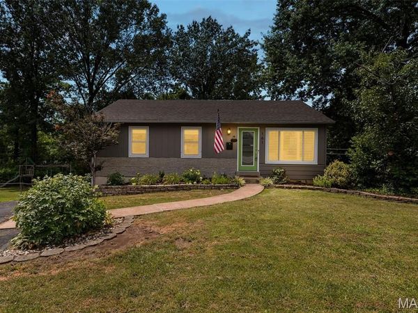 161 Chatwood Terrace , Crestwood, MO 63126