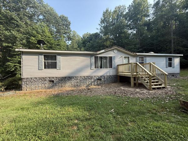 368 Boom Hollow, Alderson, WV 24910