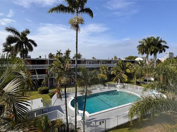 141 NE 10th Ave, Unit 24C, Hallandale Beach, FL 33009