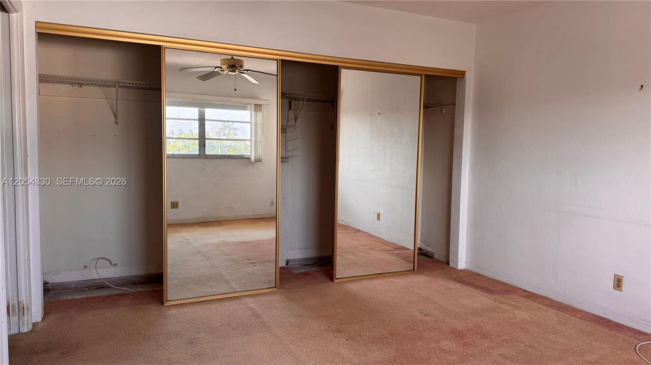 141 NE 10th Ave, Unit 24C, Hallandale Beach, FL 33009 Photo