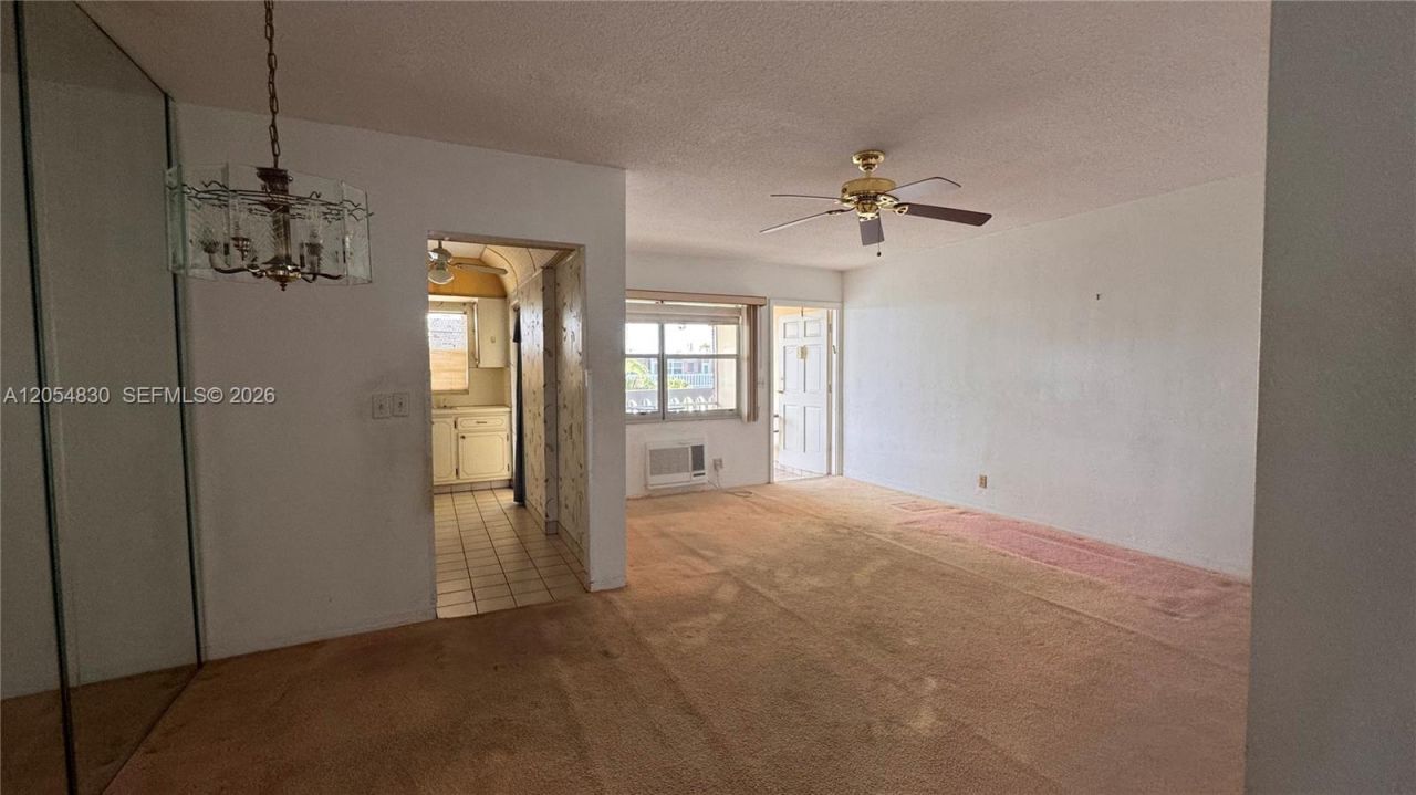 141 NE 10th Ave, Unit 24C, Hallandale Beach, FL 33009 Photo