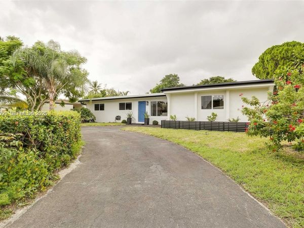 1321 NE 26th Ter, Pompano Beach, FL 33062