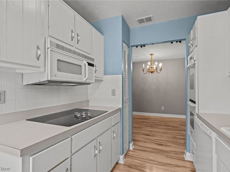 3064 Kent Road, Unit 101, Stow, OH 44224 Photo 15