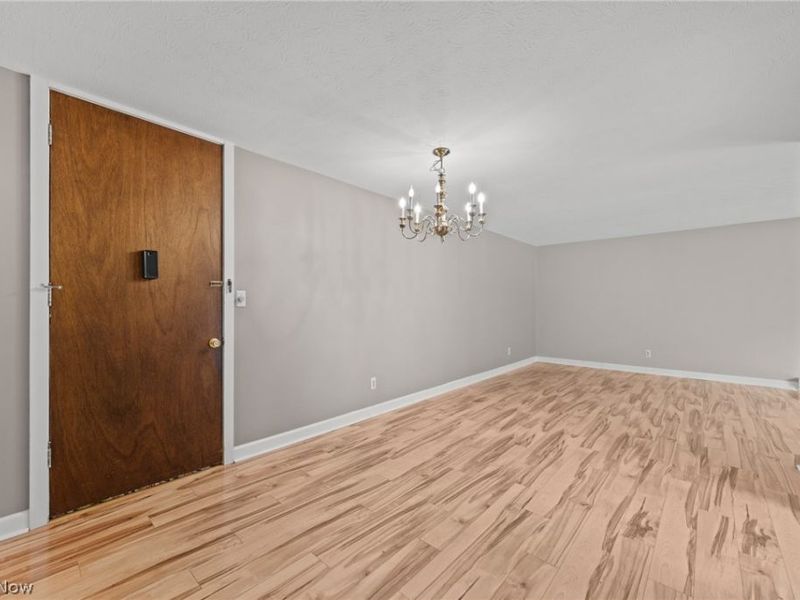 3064 Kent Road, Unit 101, Stow, OH 44224 Photo 6