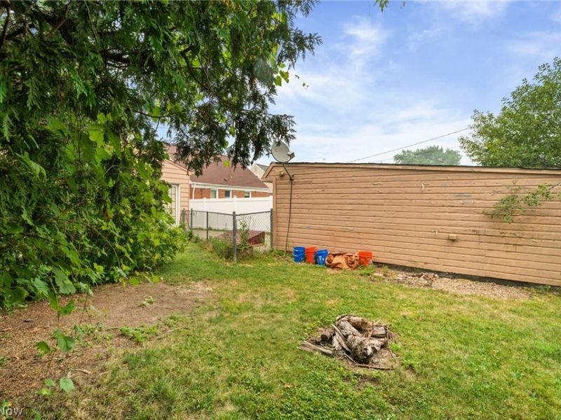 9405 Ansonia Avenue, Brooklyn, OH 44144 Photo 35
