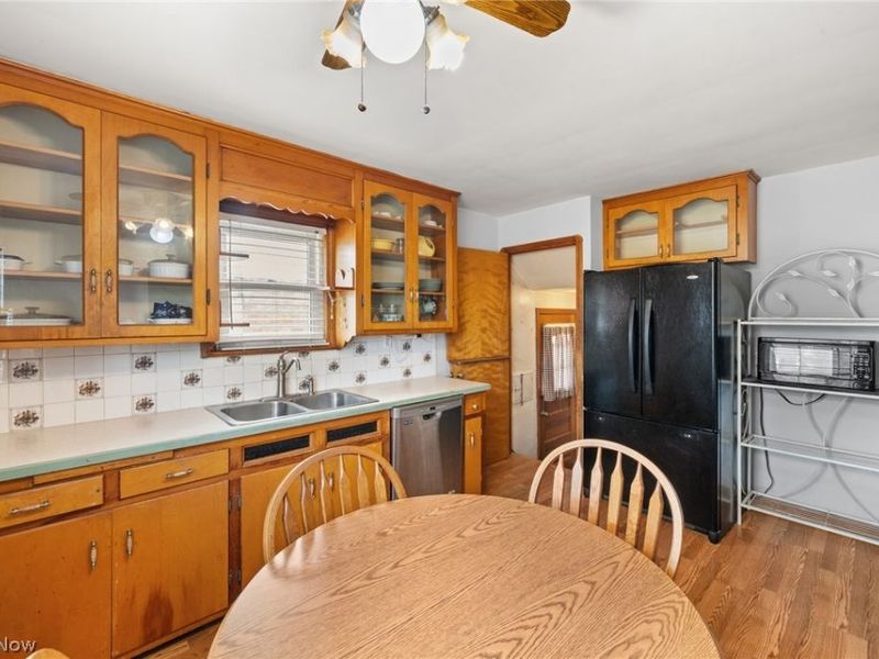 9405 Ansonia Avenue, Brooklyn, OH 44144 Photo 8