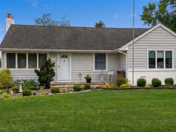 914 Annette Drive, Wantagh, NY 11793
