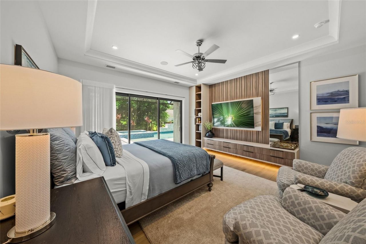 1555 Eastbrook Drive, Sarasota, FL 34231 Photo