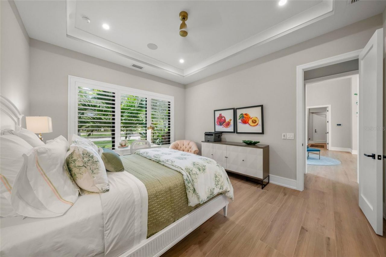 1555 Eastbrook Drive, Sarasota, FL 34231 Photo