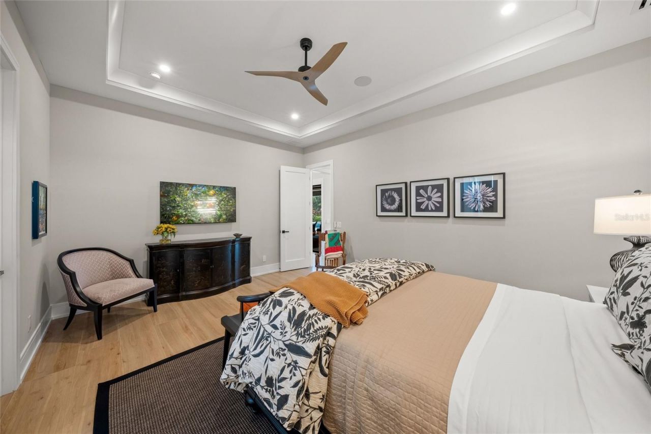 1555 Eastbrook Drive, Sarasota, FL 34231 Photo
