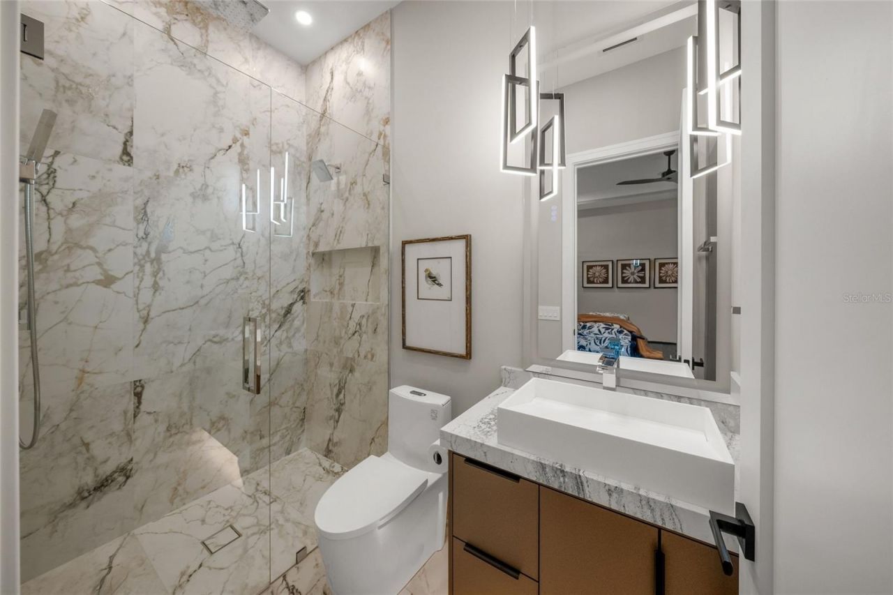 1555 Eastbrook Drive, Sarasota, FL 34231 Photo