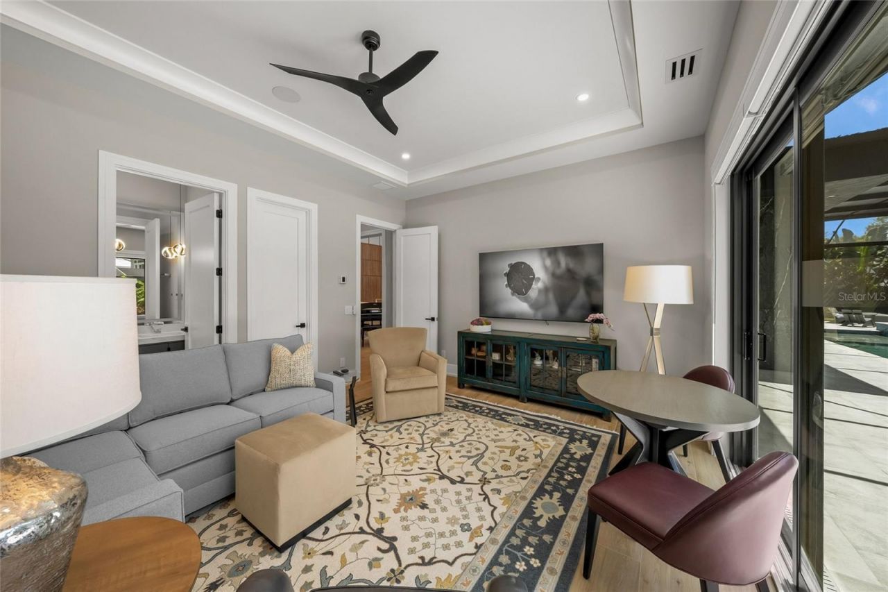 1555 Eastbrook Drive, Sarasota, FL 34231 Photo