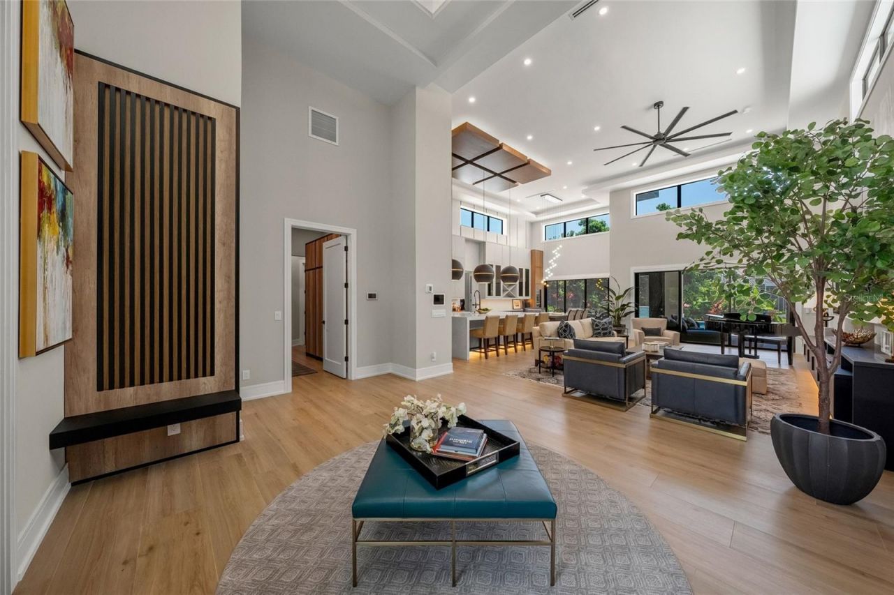 1555 Eastbrook Drive, Sarasota, FL 34231 Photo
