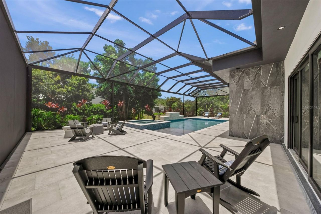1555 Eastbrook Drive, Sarasota, FL 34231 Photo