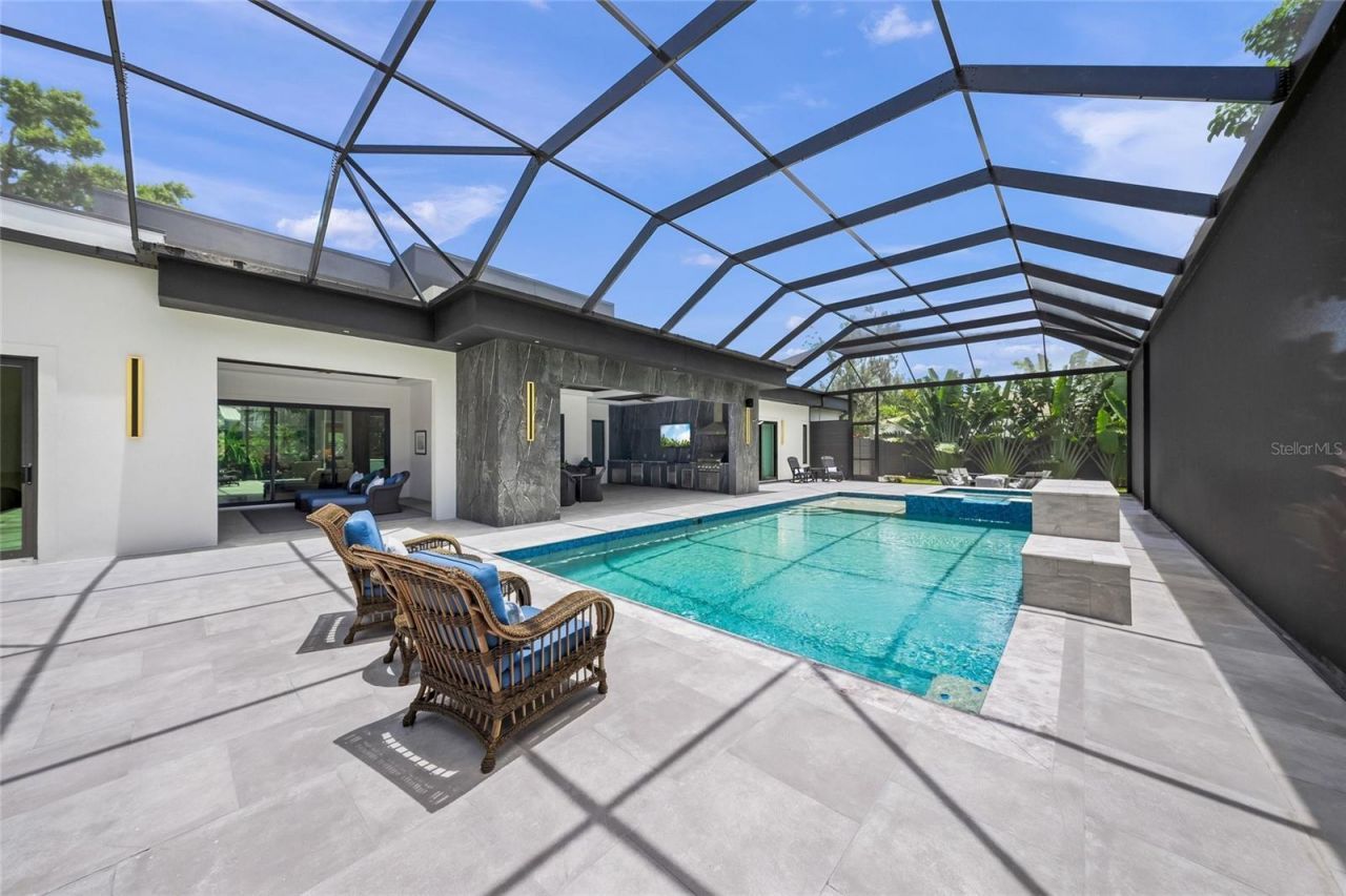 1555 Eastbrook Drive, Sarasota, FL 34231 Photo