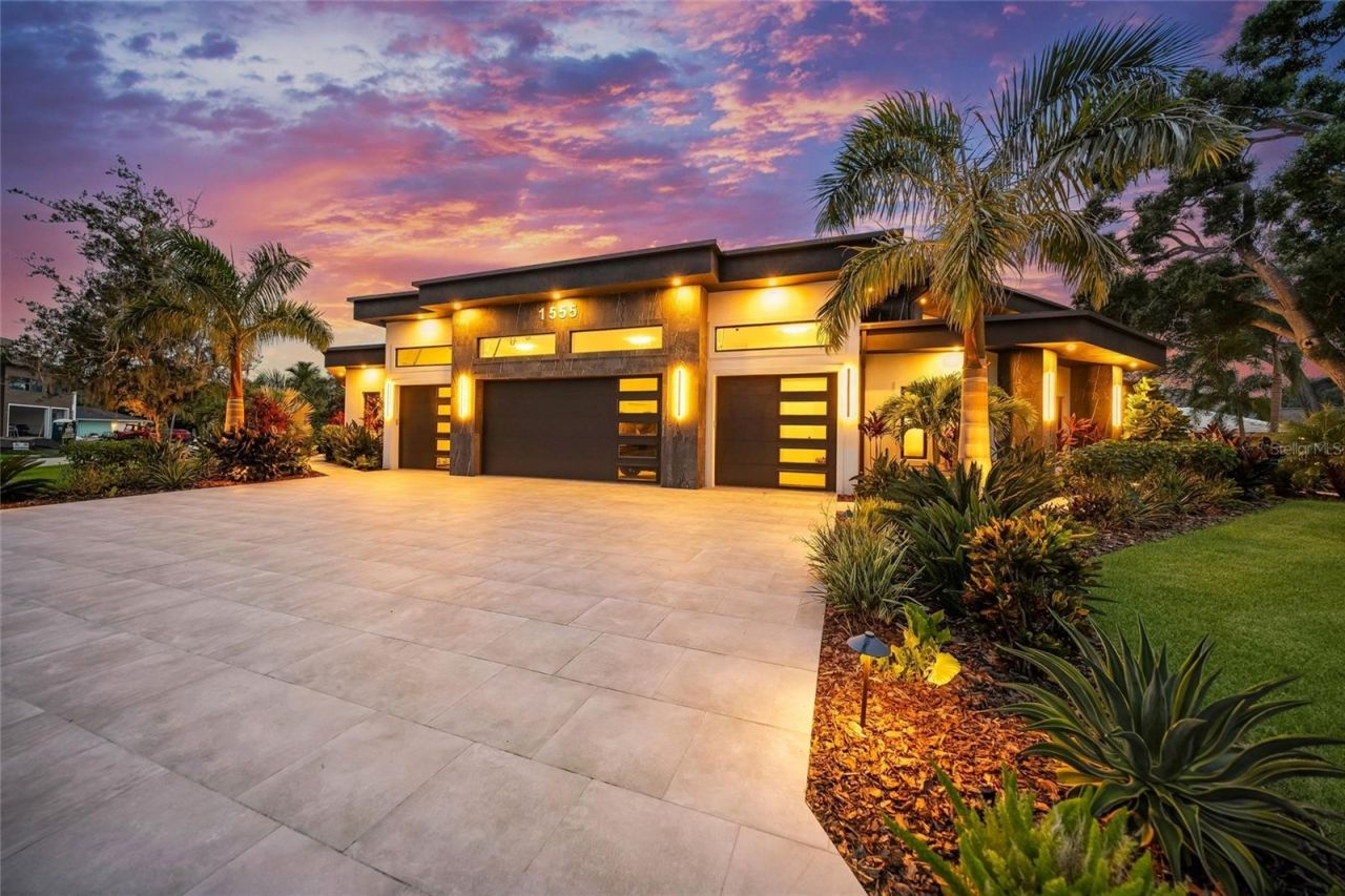 1555 Eastbrook Drive, Sarasota, FL 34231 Photo