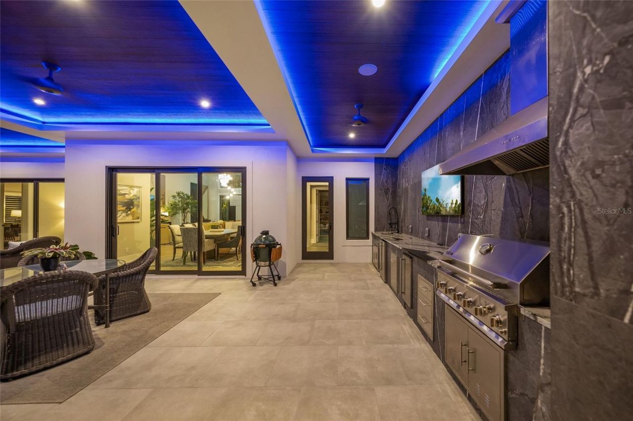 1555 Eastbrook Drive, Sarasota, FL 34231 Photo