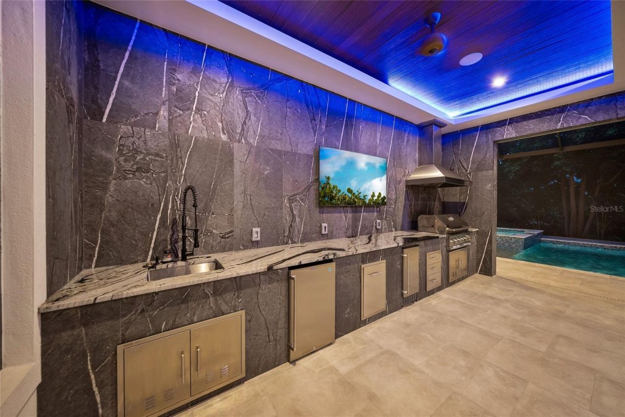 1555 Eastbrook Drive, Sarasota, FL 34231 Photo
