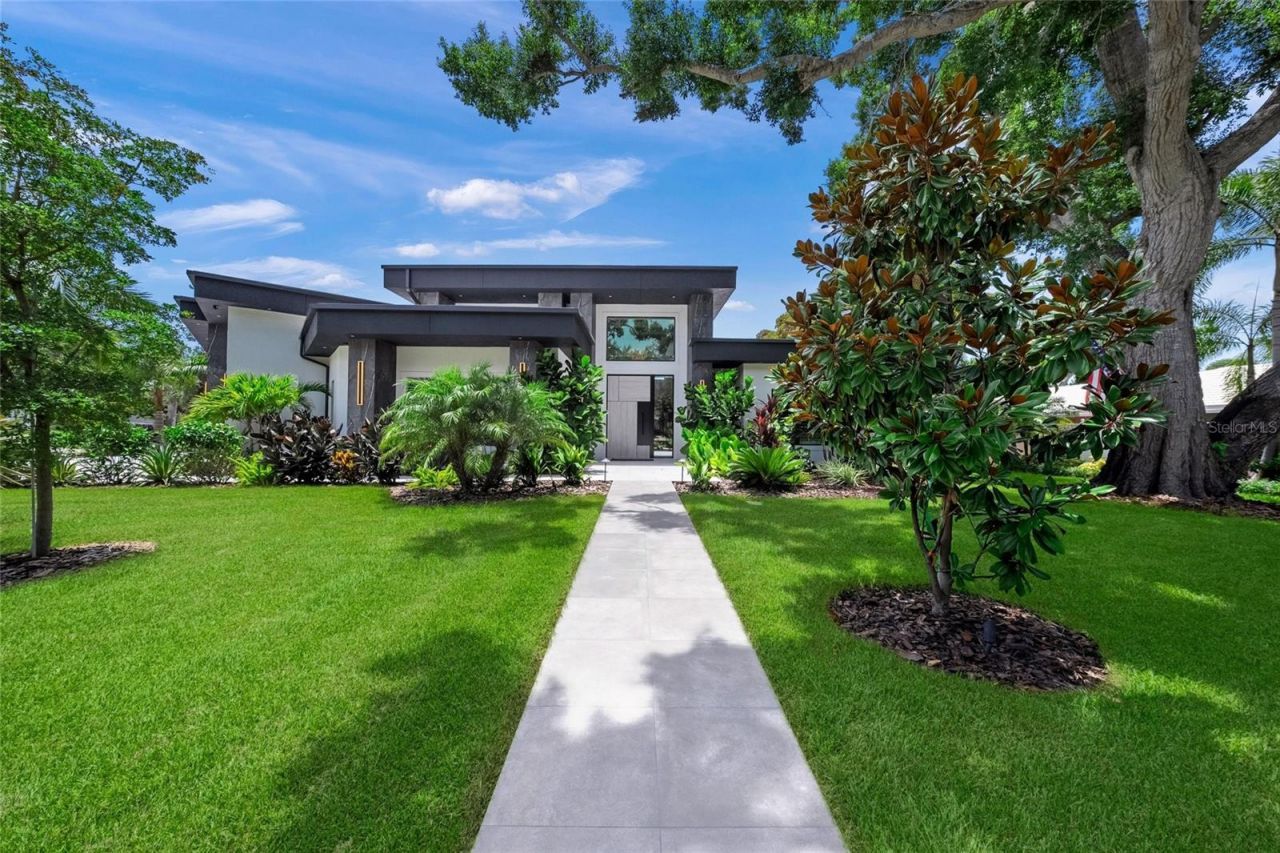 1555 Eastbrook Drive, Sarasota, FL 34231 Photo