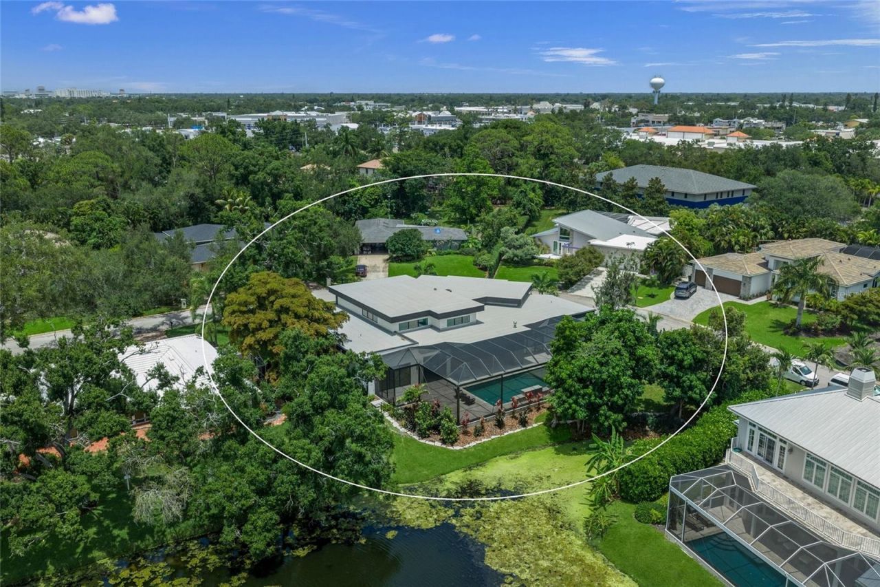 1555 Eastbrook Drive, Sarasota, FL 34231 Photo