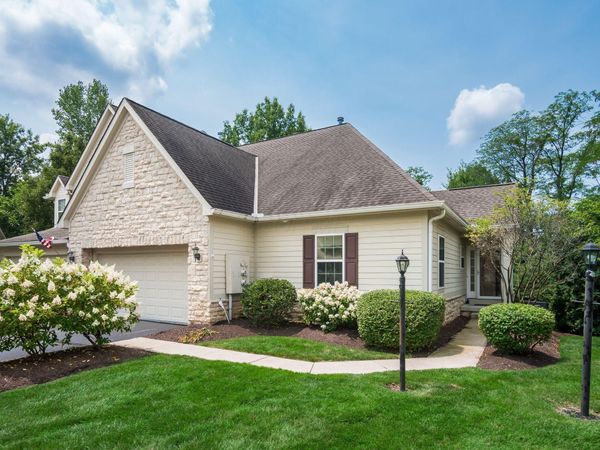 7338 Deer Valley Crossing , Powell, OH 43065