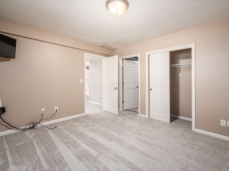 7338 Deer Valley Crossing, Powell, OH 43065 Photo 35