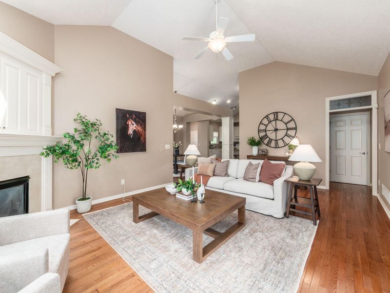7338 Deer Valley Crossing, Powell, OH 43065 Photo 7