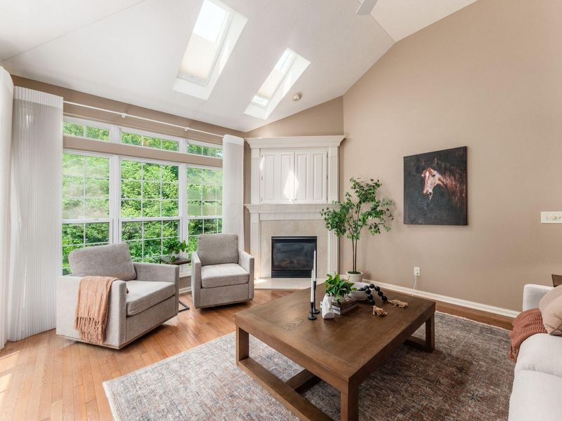 7338 Deer Valley Crossing, Powell, OH 43065 Photo 8