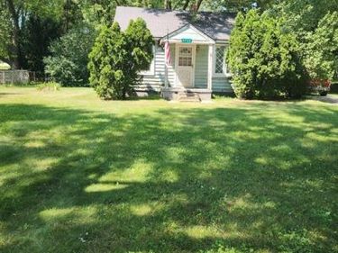 5736 Graves Street, Waterford Twp, MI 48327