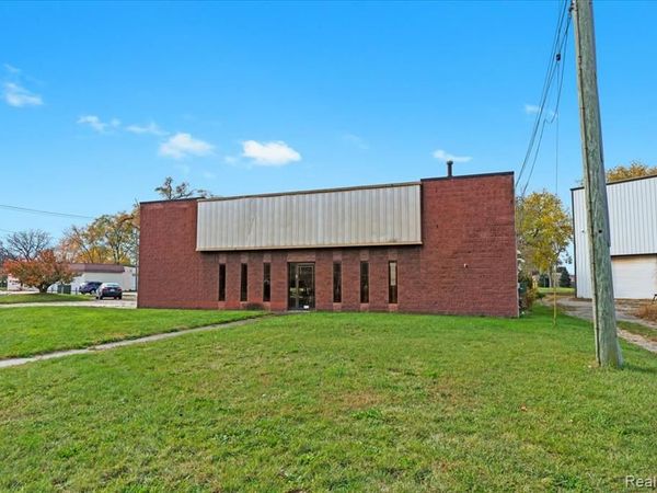 4070 5th Street , Wyandotte, MI 48192