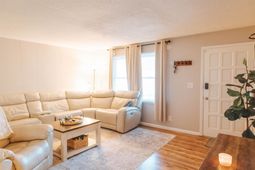 1298 Forestbrook Rd.  photo 4
