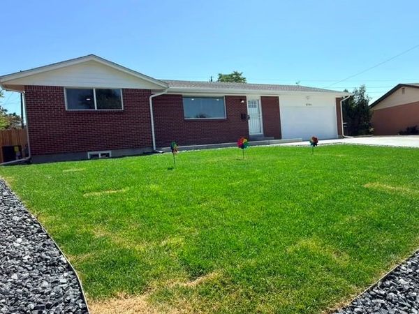 8596 Sheridan Court , Arvada, CO 80003