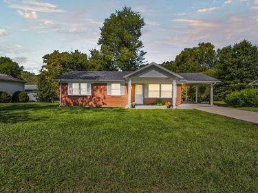 91 1st Street, Clay City, KY 40312