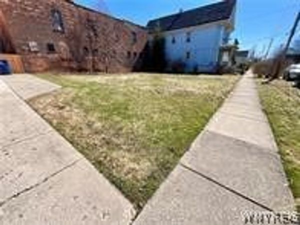 183 Walnut Street , Buffalo, NY 14204
