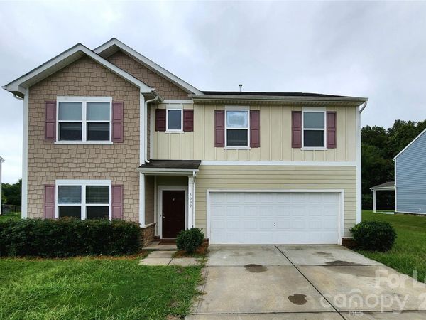 5002 Houndscroft Road , Indian Trail, NC 28079
