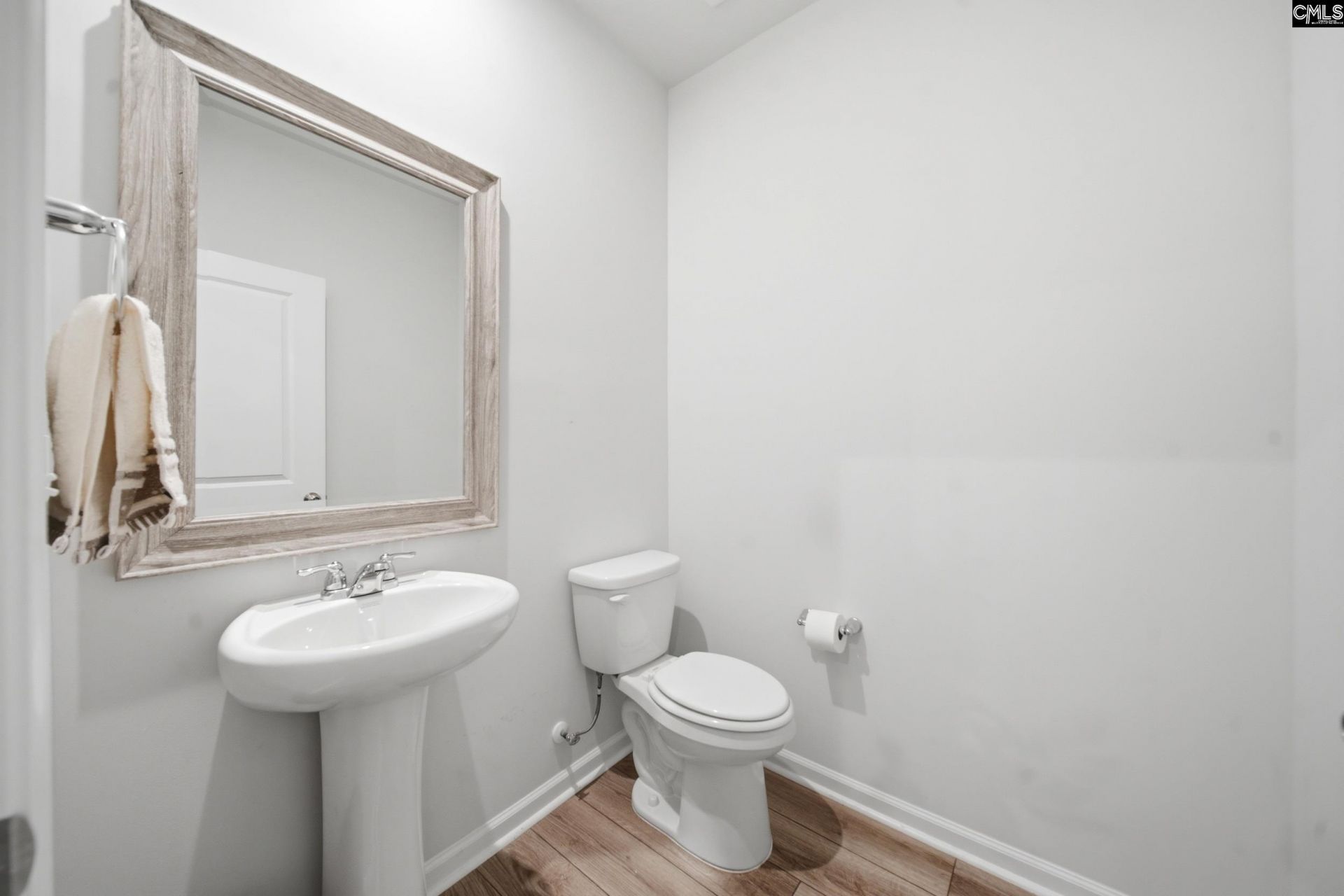 348 Fox Glen Drive  Photo 8