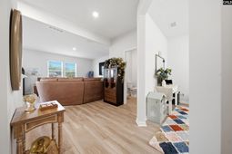 348 Fox Glen Drive  photo 4