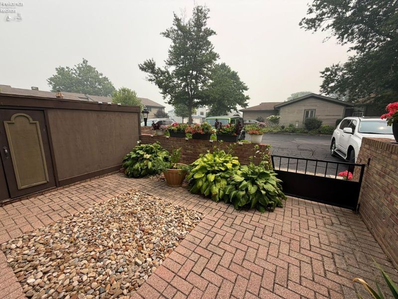 1120 By The Shores Drive, Unit 2, Huron, OH 44839 Photo 4