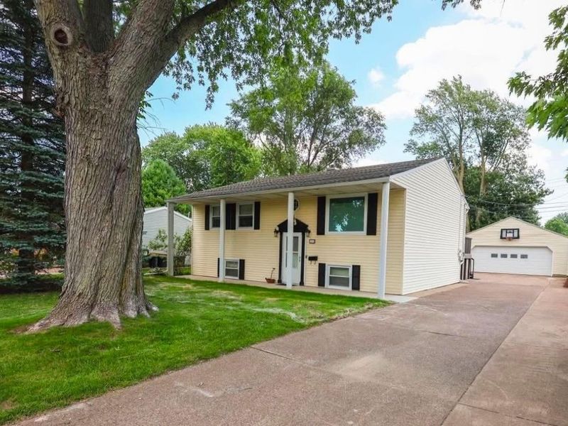 2136 S Oldgate Road, Sandusky, OH 44870 Photo 1