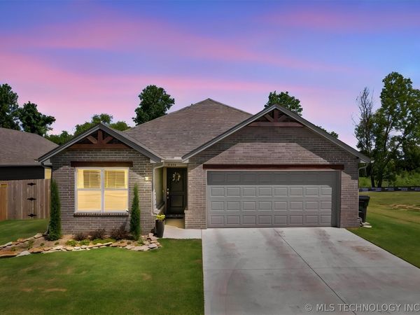 11403 E 94th Street , Owasso, OK 74055