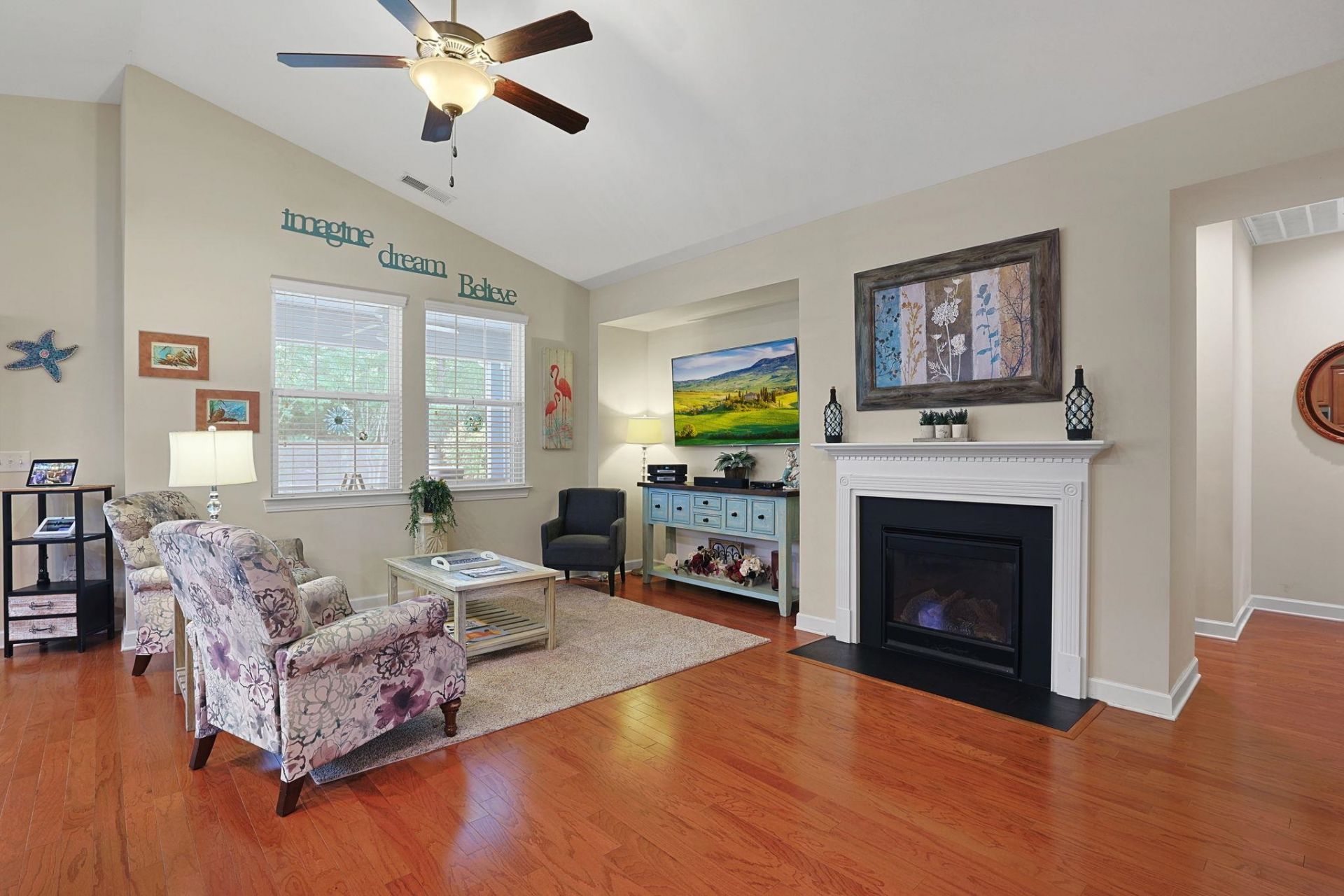 1493 Culbertson Ave. Photo 2