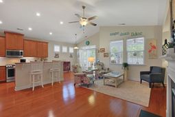1493 Culbertson Ave. photo 4