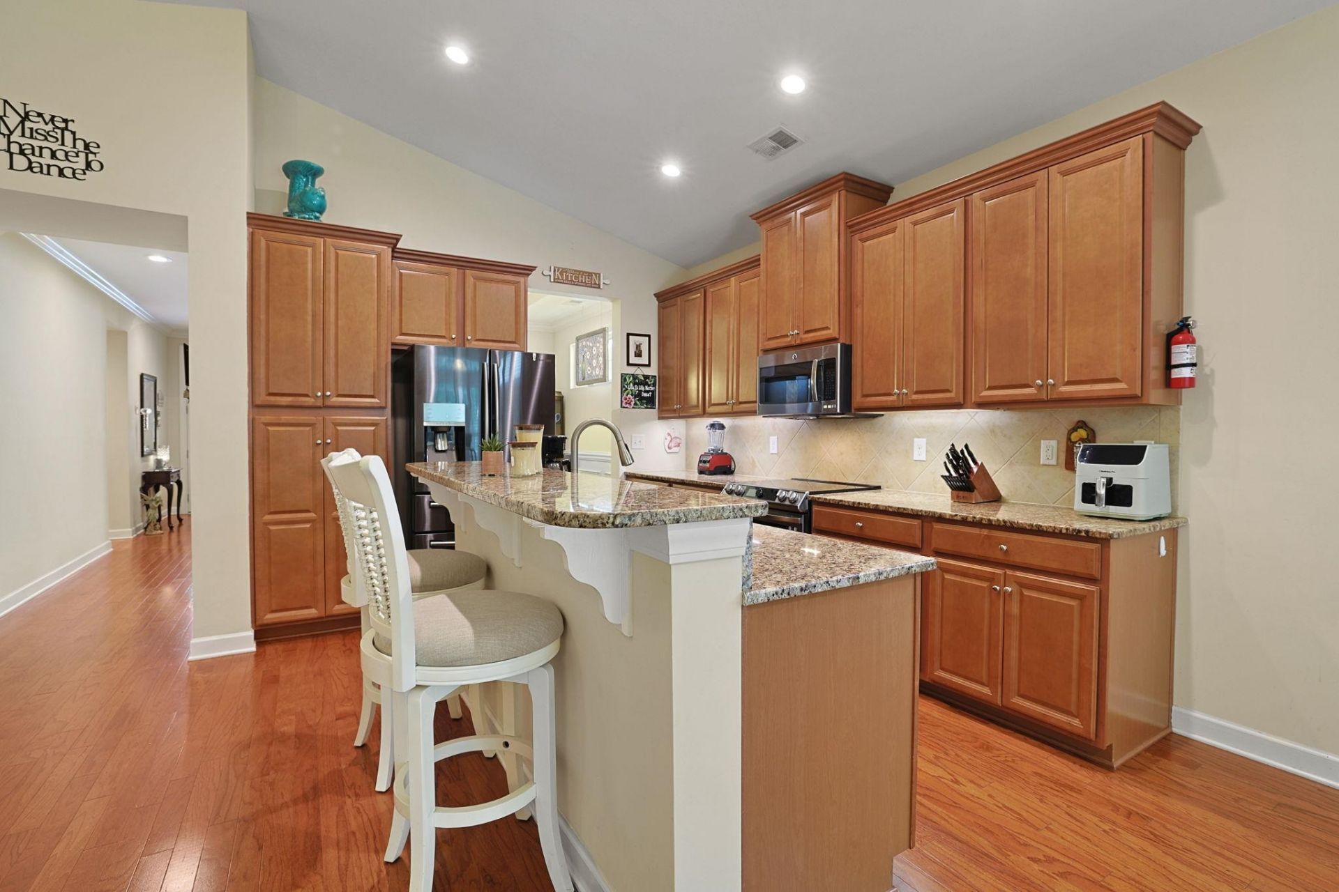 1493 Culbertson Ave. Photo 7