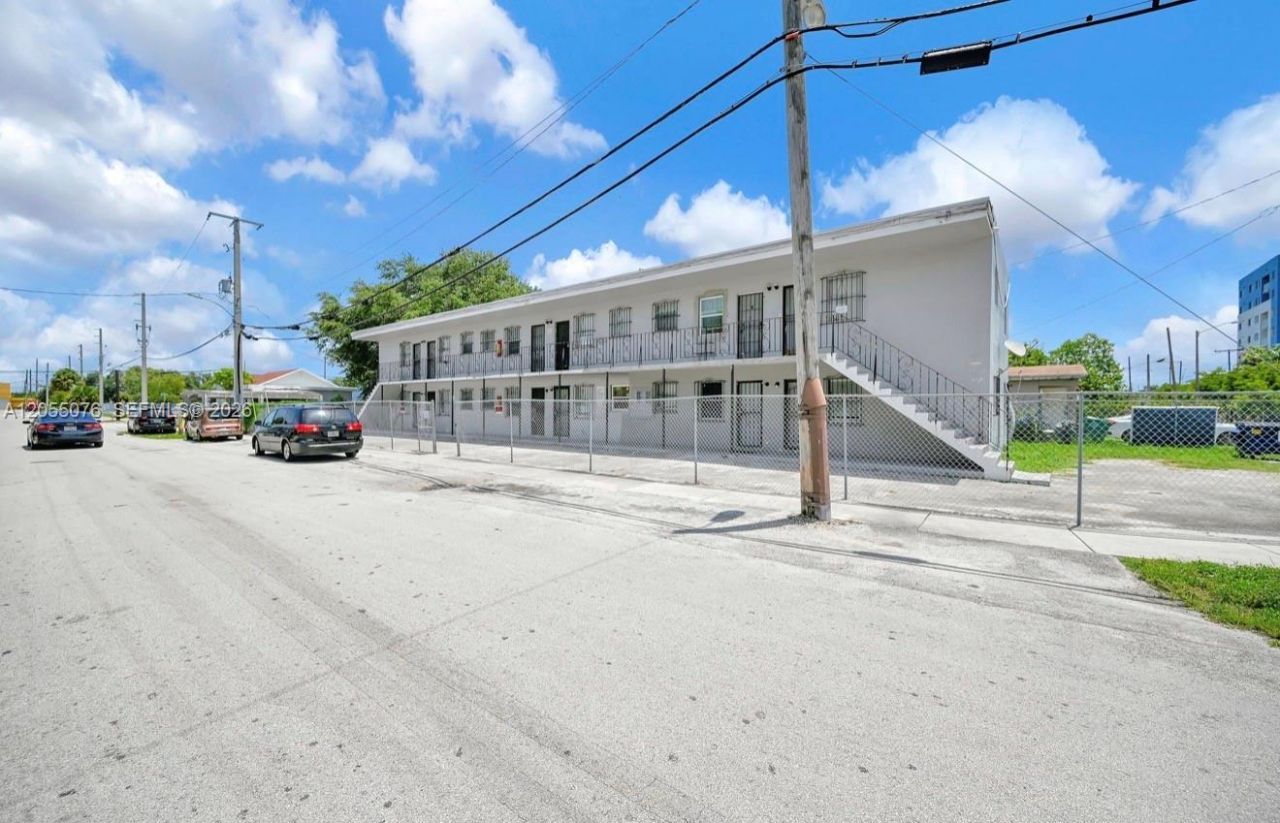 6901 NW 8th Ave , Miami, FL 33150 Photo