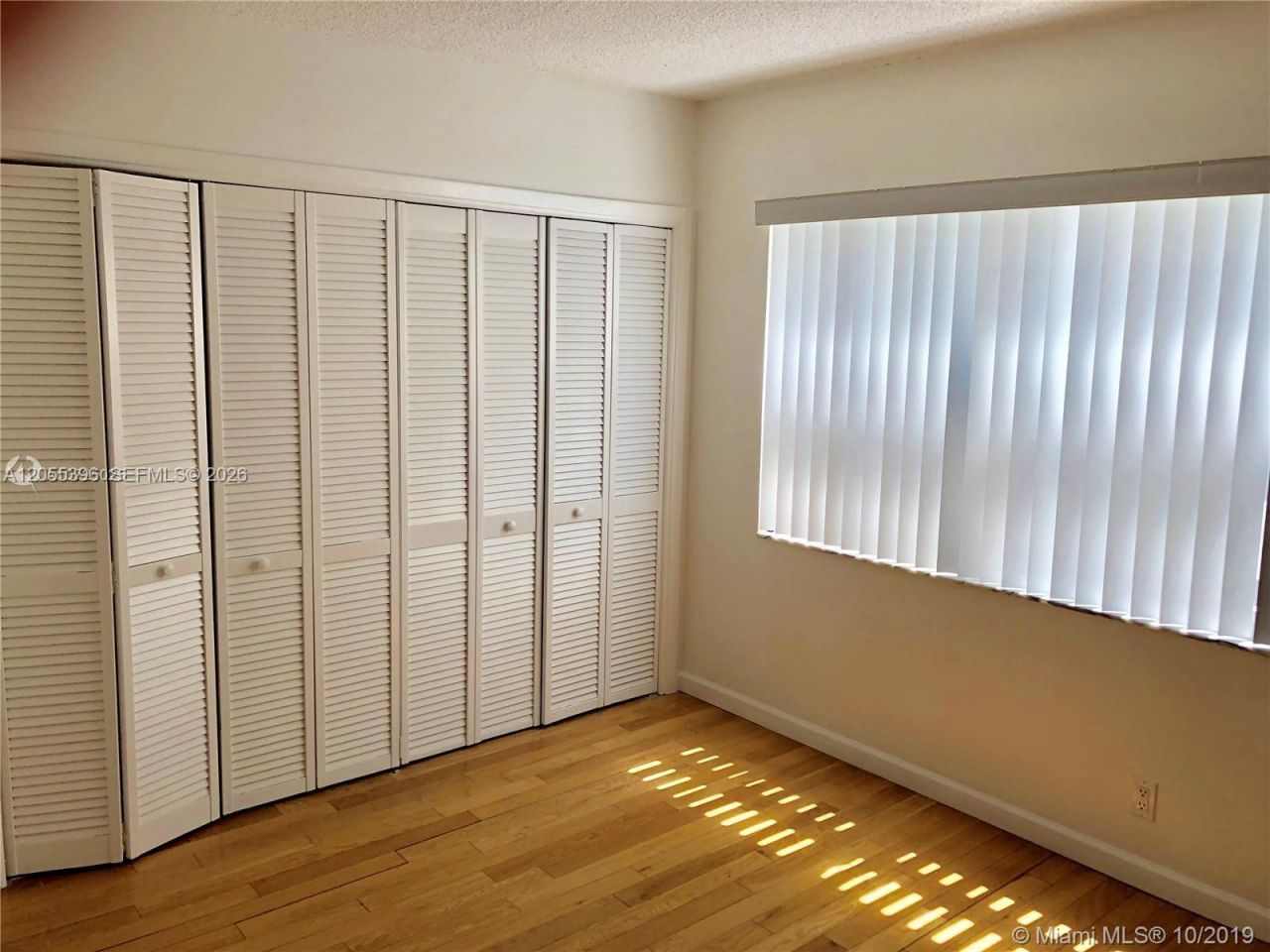 121 Golden Isles Dr , Unit 407, Hallandale Beach, FL 33009 Photo