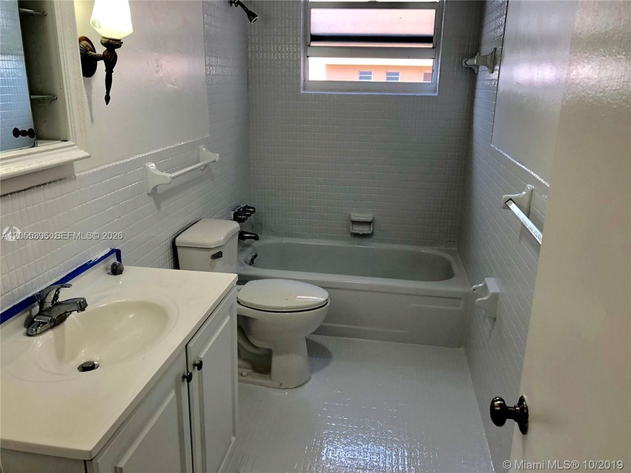 121 Golden Isles Dr , Unit 407, Hallandale Beach, FL 33009 Photo