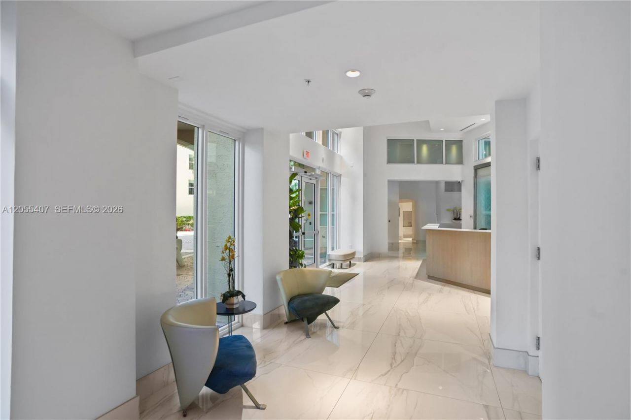3330 NE 190th St, Unit 1010, Aventura, FL 33180 Photo