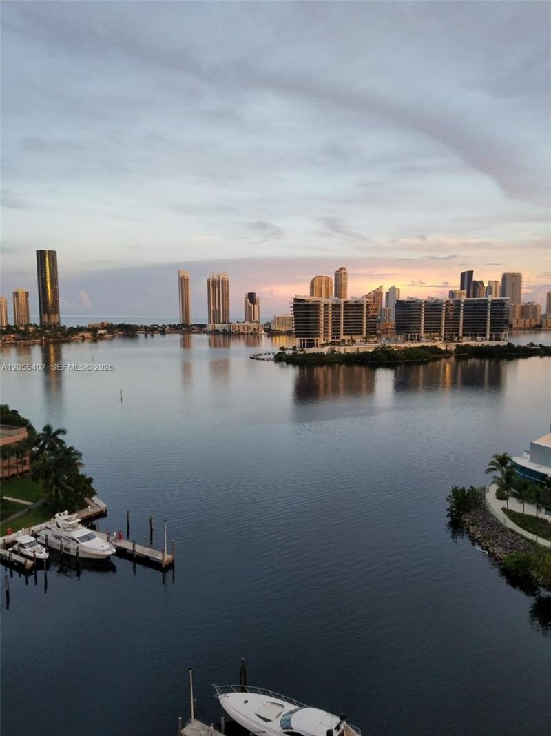 3330 NE 190th St, Unit 1010, Aventura, FL 33180 Photo