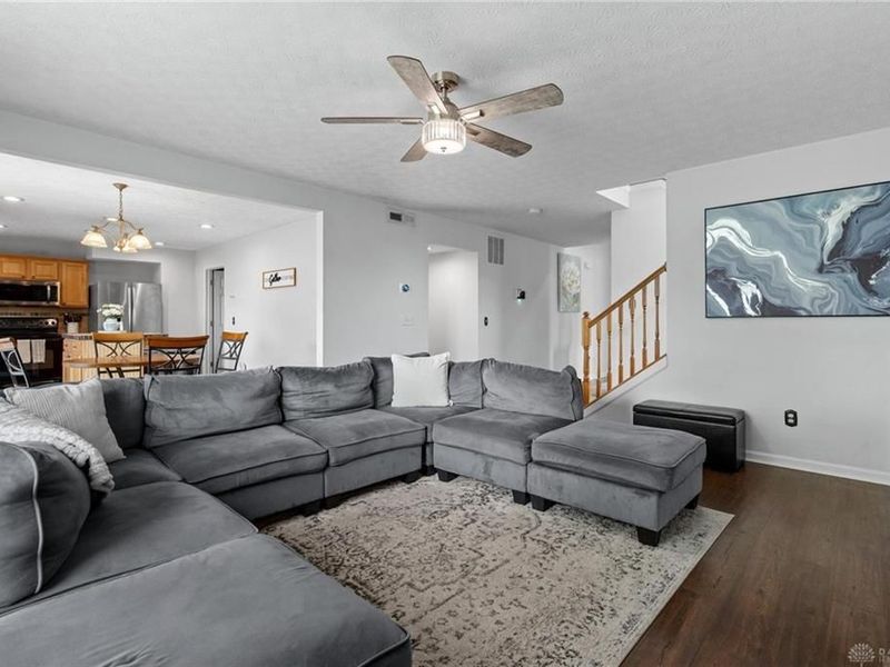1027 Gleason Drive, Riverside, OH 45424 Photo 12