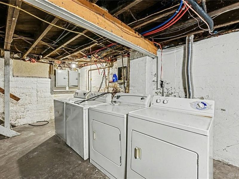 429 Kolping Avenue, Unit 427, Dayton, OH 45410 Photo 4
